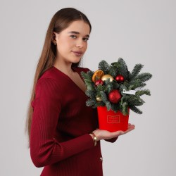 novogodnyaya kompoziciya v korobke s datskoj elkoj 5-5